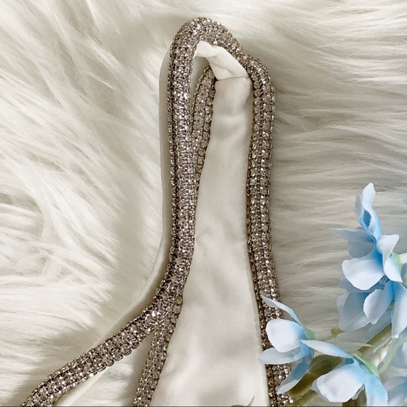 Plunging back white cocktail dress MEDIUM - Picture 2 of 11